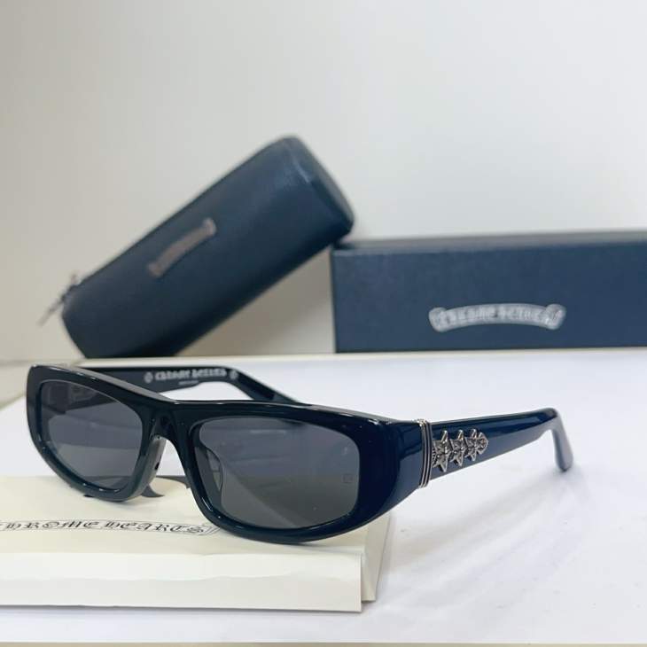 Picture of Chrome Hearts Sunglasses _SKUfw76034340fw